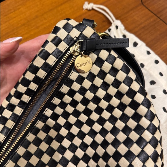 Clare V Grande Fanny - Picture 5 of 6